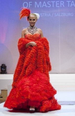 World Congress of Master Tailors. Evening gown with marabou wrap and headdress "Bird of Paradise"